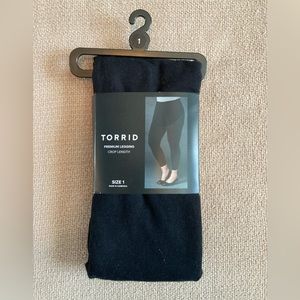 Torrid Crop Length Legging Black Plus Size 1x NWT